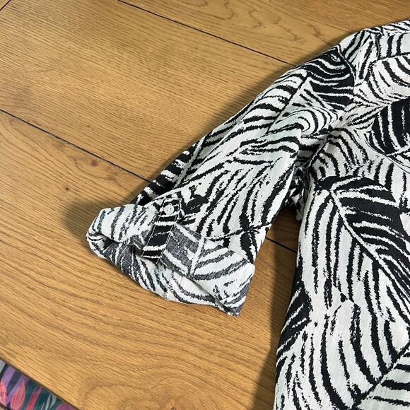 Cynthia‎ Rowley Womens Linen Button Up Tunic White Black Leaves Size 1X Beachy - Picture 4 of 6